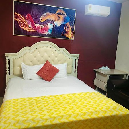 Hongyuanprimierhotel Accra Exterior photo
