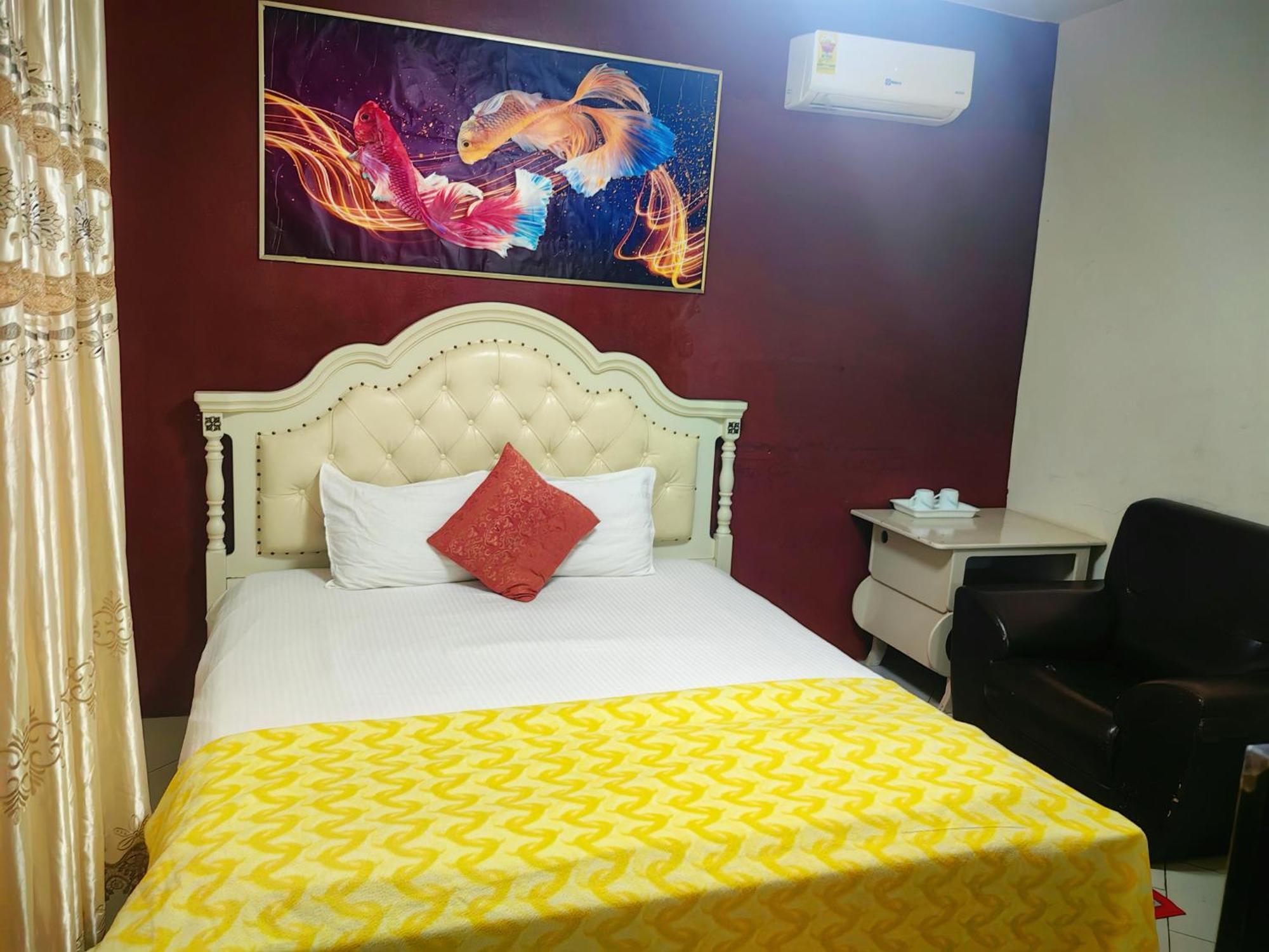 Hongyuanprimierhotel Accra Exterior photo